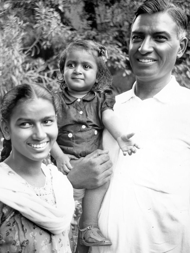 Promesse with his father & Lata