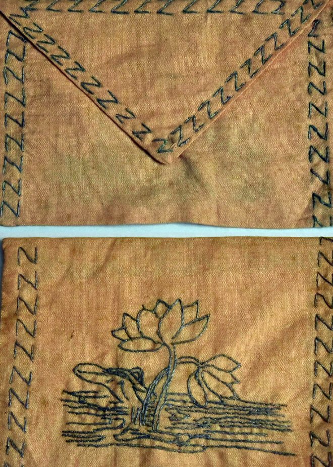 Purse given by the Mother to Promesse