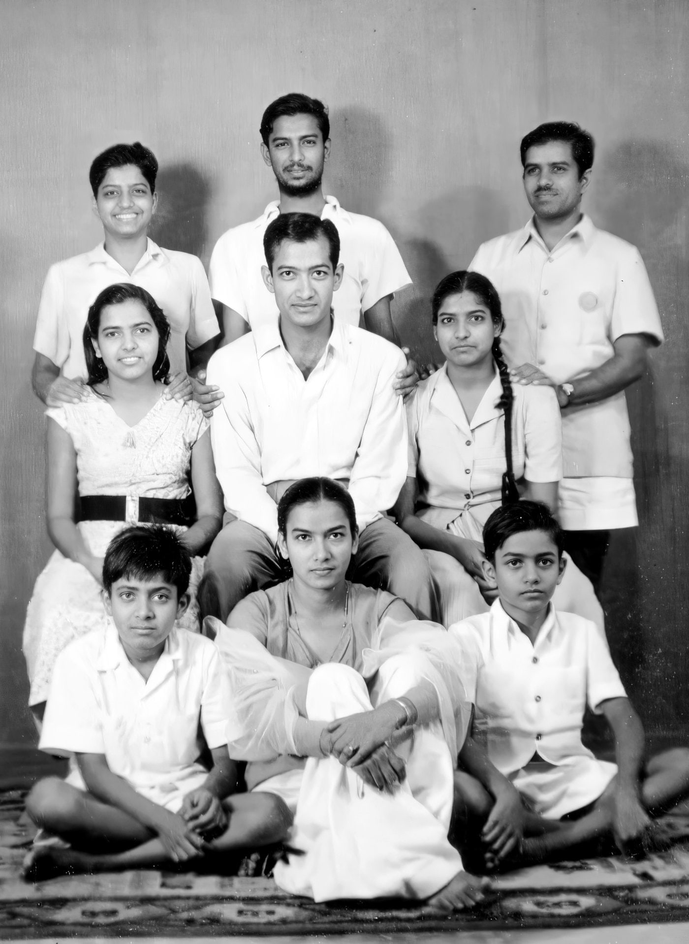 1st Row - Tara, Jitendra & Narendra, 2nd Row - Purnima, Anil Ji & Chitra, Sitting on Floor - Promesse, Lata & Victor