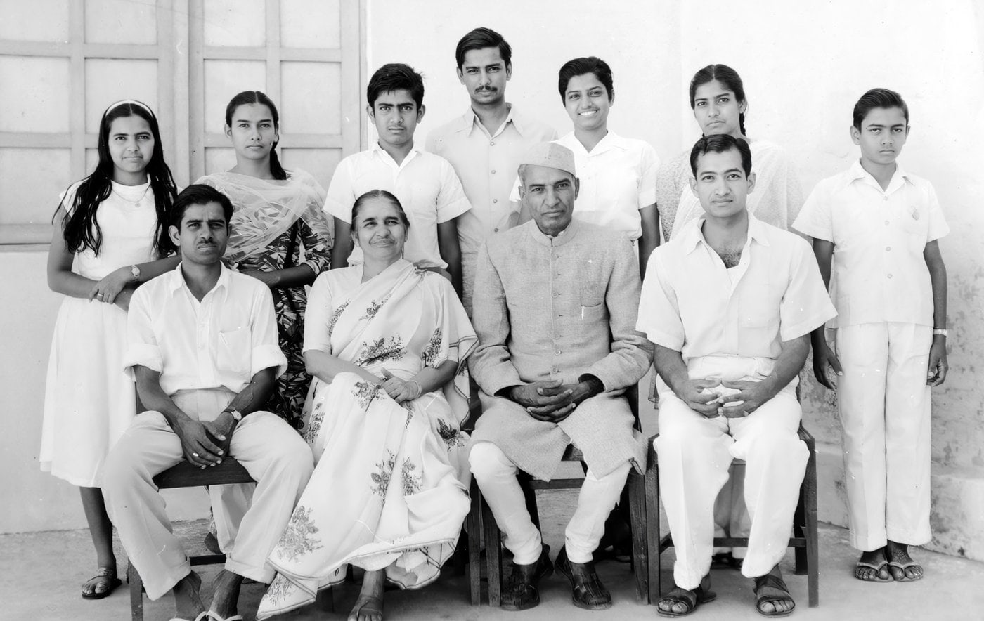 Standing L to R - Purnima, Lata, Promesse, Jitendra, Tara, Chitra & Victor, Sitting L to R - Narendra, Dayawati, Surendranath & Anil Ji