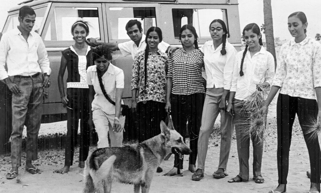 Victor, Dolly, Chitra, Promesse, Lata, Purnima, Kokila, Sudha & Anjana