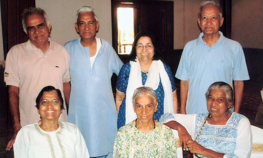 Standing L to R - Promesse, Jitendra, Purnima & Anil Ji, Sitting L to R - Tara, Lata & Chitra