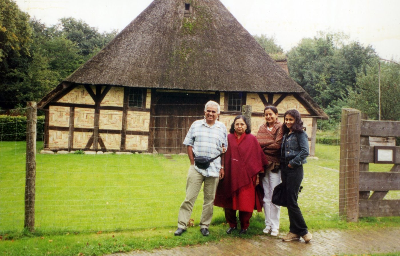 Promesse, Purnima, Vandana & Niharika at Hamburg countryside