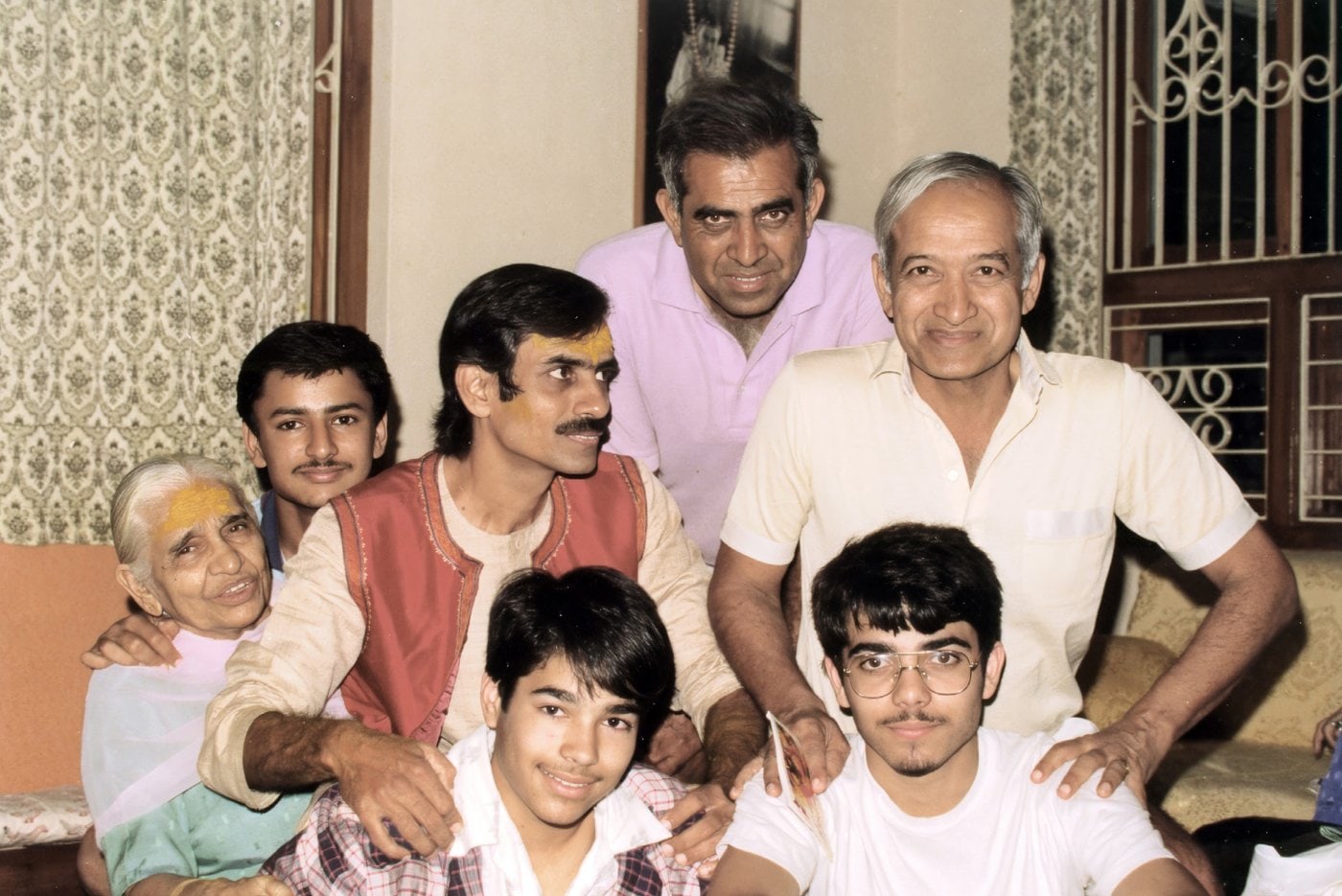 Promesse, Dayawati, Riju, Victor, Anil Ji, Nitesh & Viresh