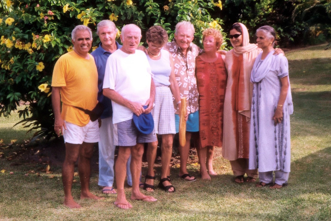 Promesse, Vandana & Urmila with Pinu's friends at Chez les Barons, Noumea, 7 March 2001