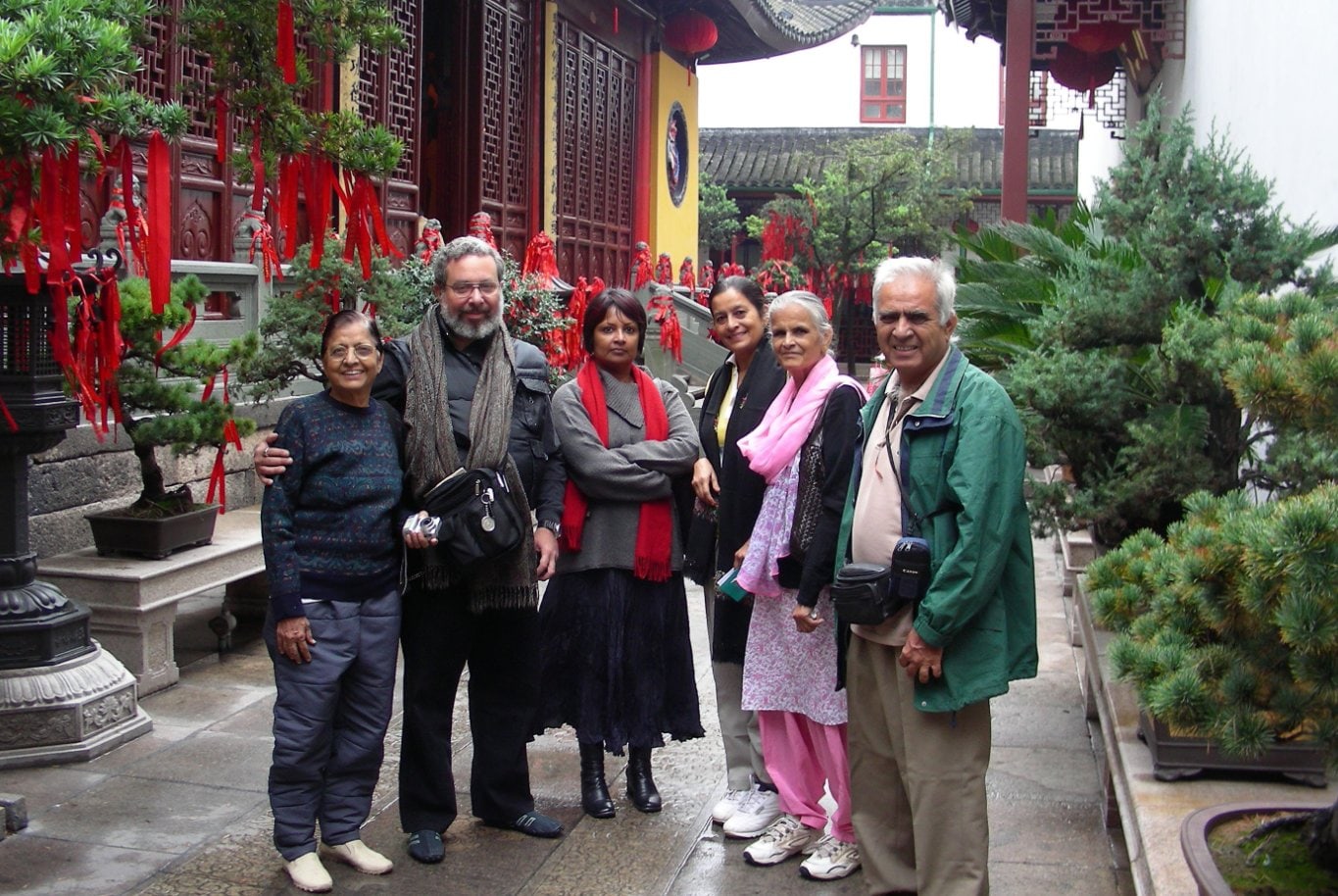 Promesse with Tara, Eric, Apala, Vandana & Urmila, China, 2007