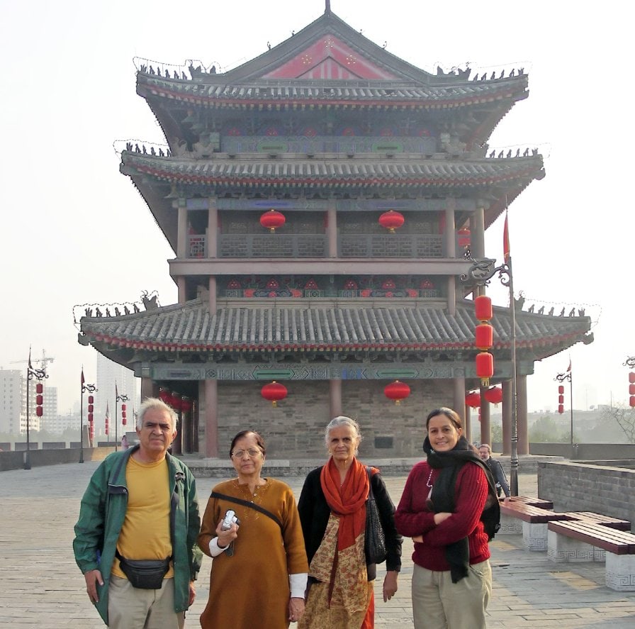 Promesse with Tara, Urmila & Vandana, China, 2007
