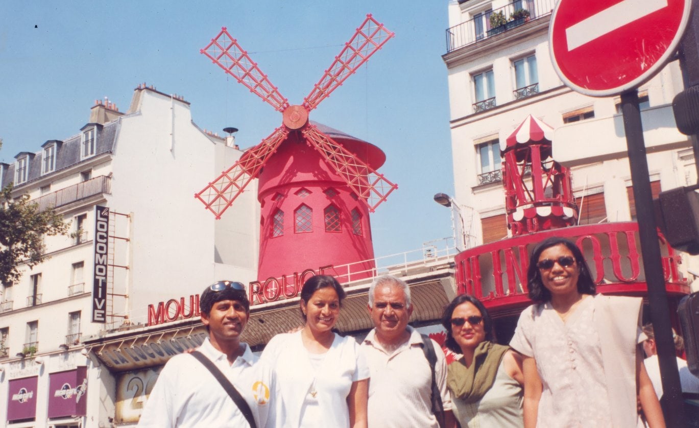 Promesse with Devdutt Lal, Vandana, Nishi & Varsha in Moulin Rouge, France - 2001