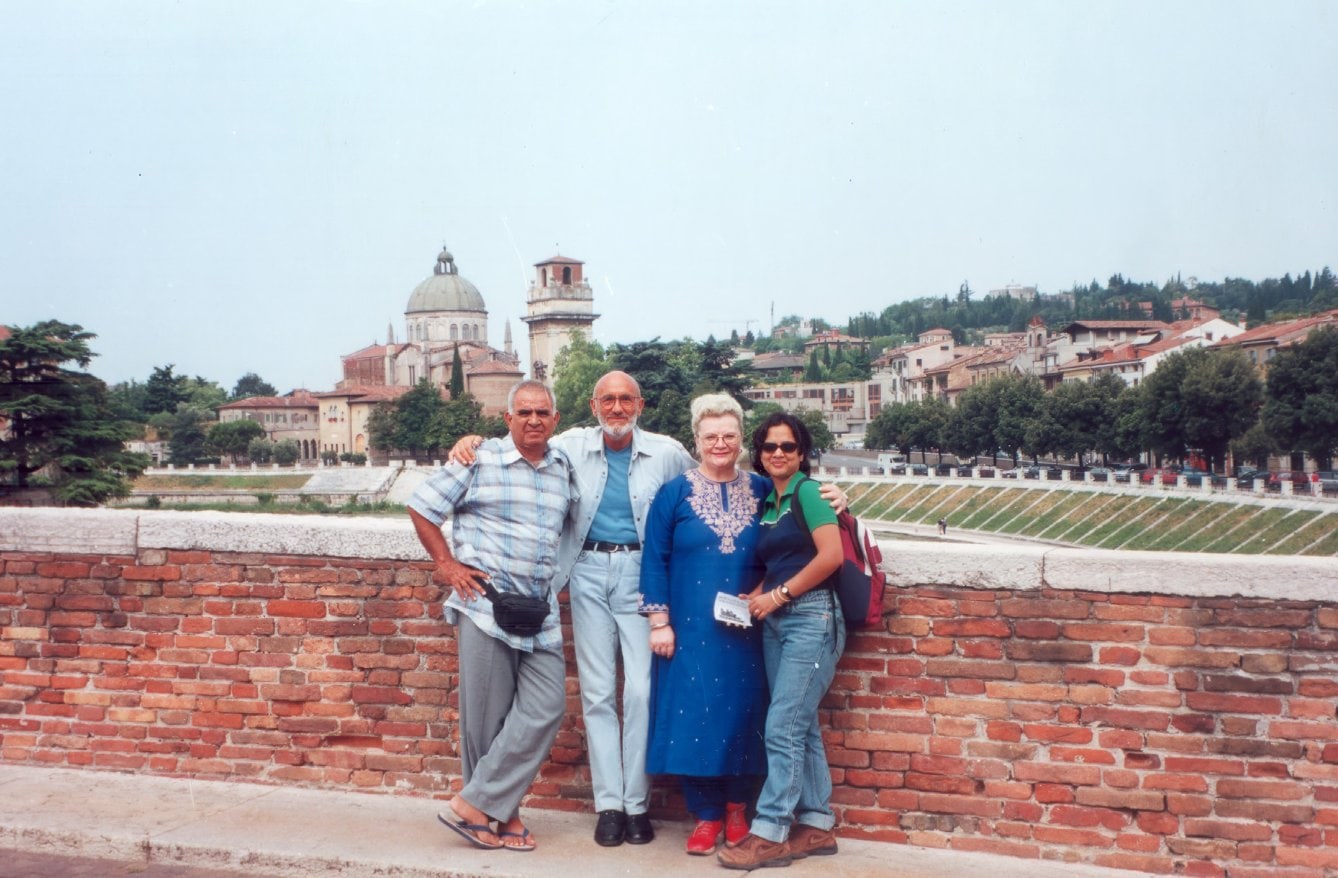 Promesse, Pierro, Pierro's wife & Nishi in Verona, Italy, 2001